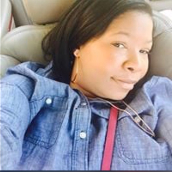 Meet your Posher, Shay - Picture 2 of 4